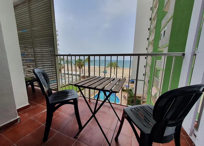 Apartment Singularstays Iv